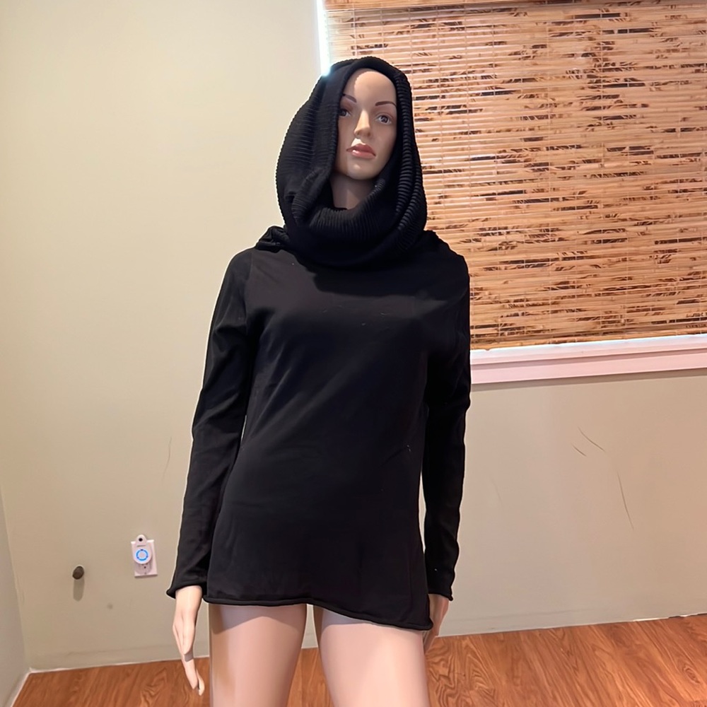 Elm Design Objects Black Designer Sweater W/Very Long Turtleneck Designer Size 3